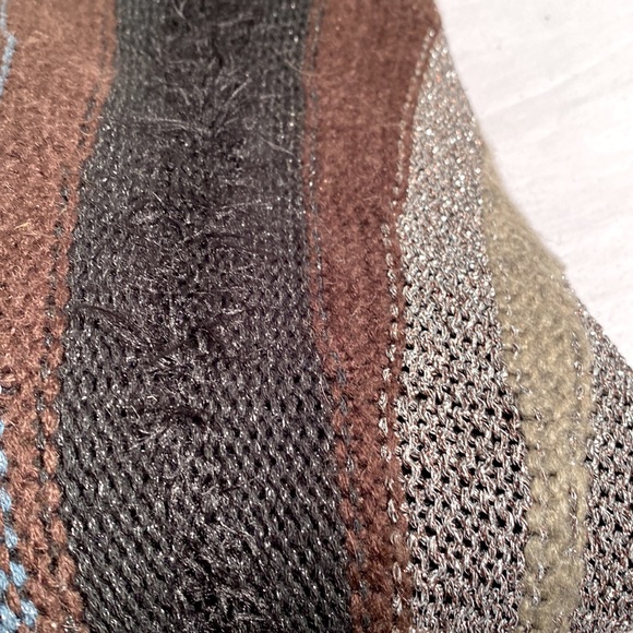 BCBG Maxazria Tunic Sweater, Vintage Style, size small. - Picture 4 of 5